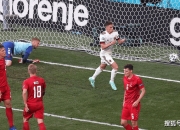 -比利时逆转击败丹麦，领跑小组晋级赛