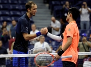 LOL决赛-美网绝杀法网，梅德韦杰夫带队取胜