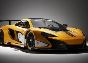 英雄联盟总决赛-足球场上的篮球之王，詹姆斯闪耀德甲争冠战