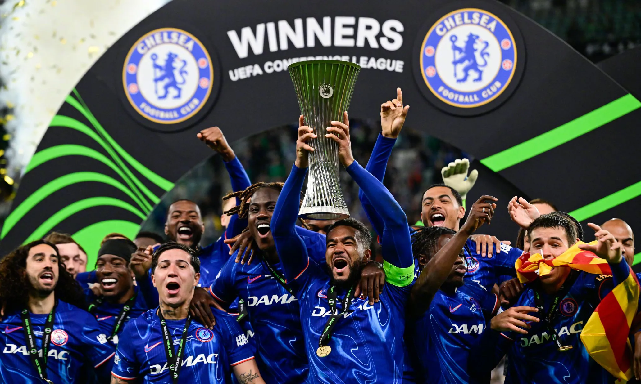 圣埃蒂安战胜热刺,晋级欧战席位稳固的简单介绍 圣埃蒂安战胜热刺,晋级欧战席位稳固的简单介绍