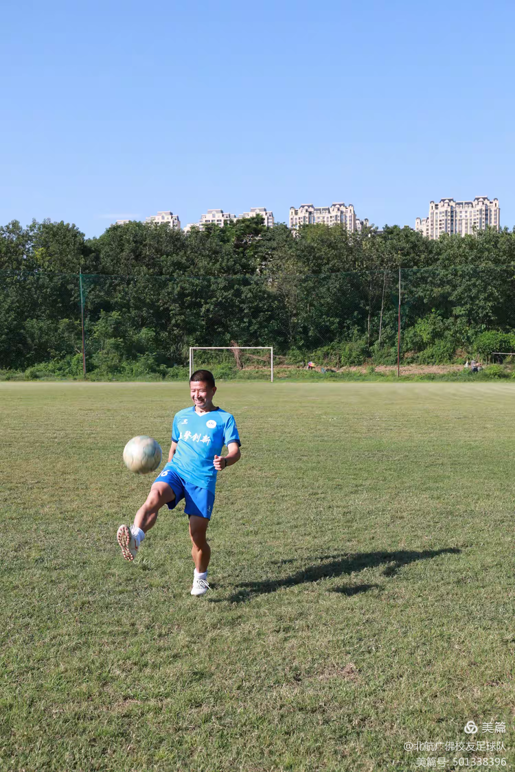 足球盛宴即将开启:球队士气高涨,备战精彩比赛的简单介绍 足球盛宴即将开启:球队士气高涨,备战精彩比赛的简单介绍