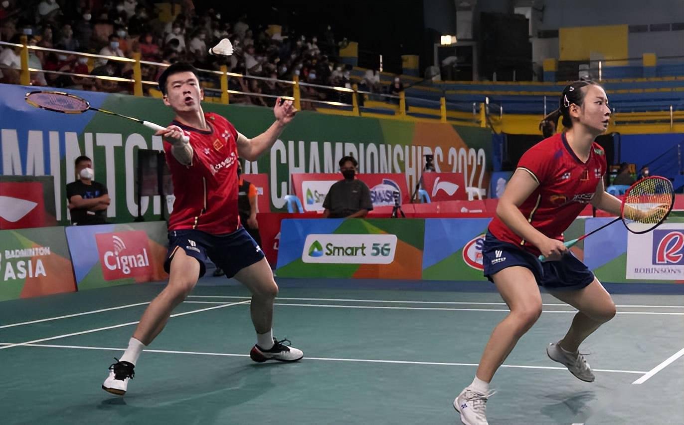 日本队逆转韩国队,郑思维点燃赛场 日本队逆转韩国队,郑思维点燃赛场