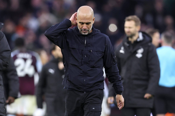 埃梅里准备换帅,调整战术应对新赛季挑战 埃梅里准备换帅,调整战术应对新赛季挑战