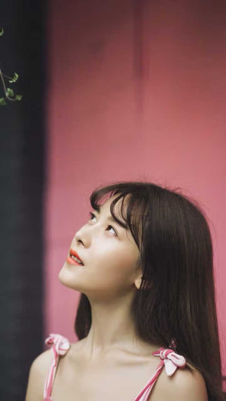 奥运周期焦点战，那不勒斯力斩丹麦，关键胜利铸就晋级之路